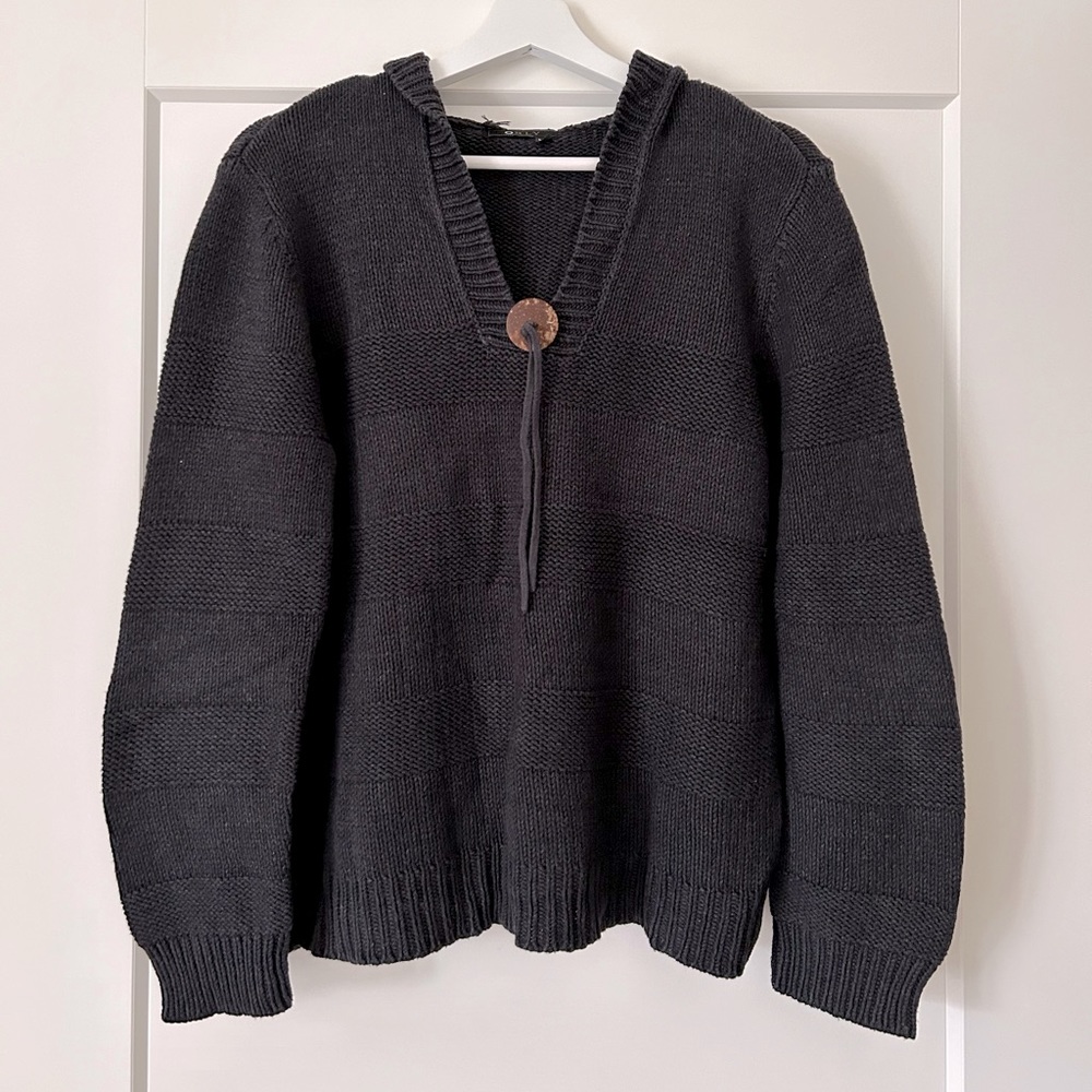 Women’s Black V-Neck Knit Pullover Sweater with Toggle Detail